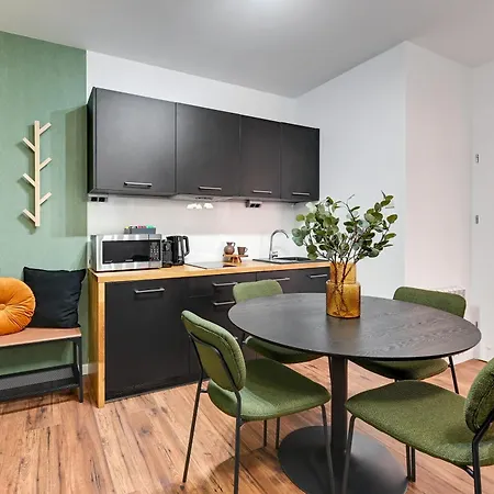 Apartment Aura Island Riverside By Downtown *
