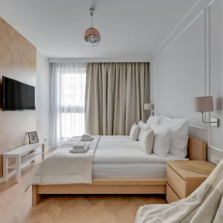 Aura Island Riverside By Downtown Apartment *