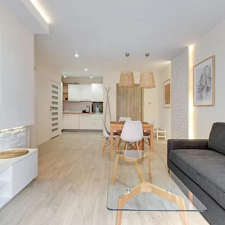 Aura Island Riverside By Downtown Apartment