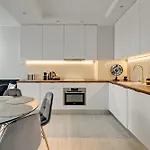 Aura Island Riverside By Downtown *